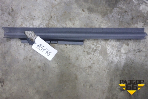 Обшивка стойки лобового стекла левая  (Нижняя) для Mercedes Benz TRUCK Axor 2 с 2004г (Аксор)