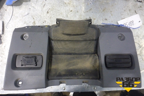 Накладка на торпедо  (Левая над коленями водителя) для Mercedes Benz TRUCK Axor 2 с 2004г (Аксор)