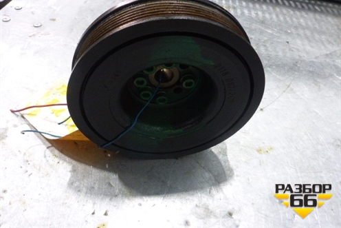 Шкив коленвала (4.2л V8 AXQ) для Volkswagen Touareg c 2002-2010г (Туарег)