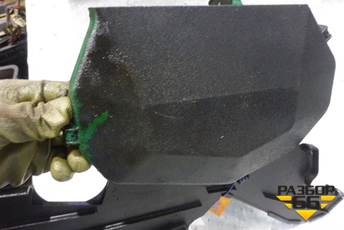 Кожух ремня ГРМ (в сборе 42л АКПП 8V AXQ) для Volkswagen Touareg c 2002-2010г (Туарег)