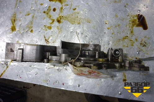 Крышка коленвала передняя (4.2л АКПП 8V AXQ) для Volkswagen Touareg c 2002-2010г (Туарег)