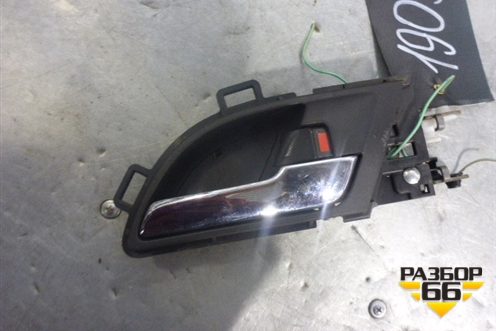 Ручка внутренняя двери передней правой для Honda CR-V(RE) с 2006-2012г (ЦРВ СРВ)