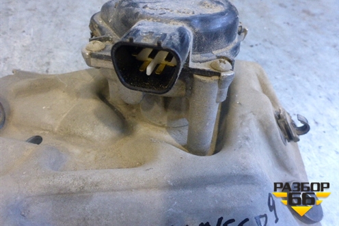 Моторчик стеклоочистителя передний для Mitsubishi Lancer-9  с 2003-2008г (Лансер)