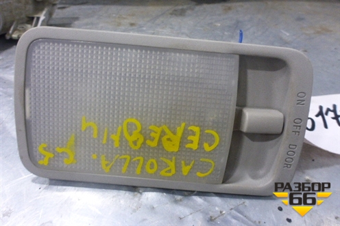 Плафон салонный центральный для Toyota Corolla (E12) с 2001-2007г (Королла 120)