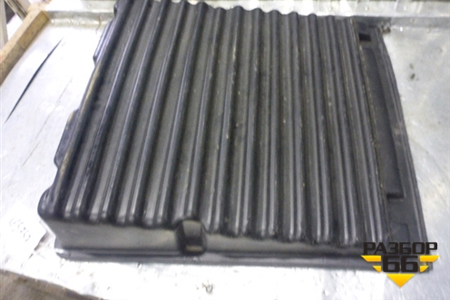 Крышка аккумулятора для Mercedes Benz TRUCK Axor 2 с 2004г (Аксор)