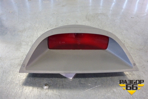 Фонарь задний стоп сигнал для Renault Clio с 1998-2002г (Клио)