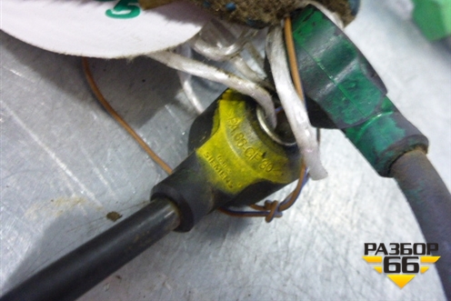 Датчик детонации (4.2л AXQ V8) для Volkswagen Touareg c 2002-2010г (Туарег)