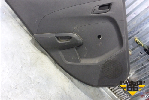 Обшивка двери задней левой под механику (седан) (96994185) для Chevrolet Aveo (Т300) с 2011г (Авео Т300)