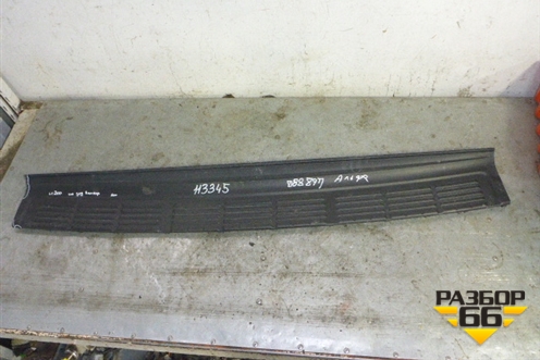 Накладка заднего бампера (до 2012г) (5216260040) для Toyota Land Cruiser (200) с 2008г (Ленд Крузер)