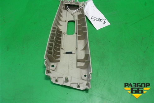 Обшивка стойки центральная верхняя правая (BBM468190) для Mazda Mazda 6 (GH) с 2007-2012г