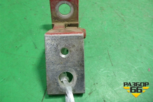 Петля двери передней правой нижняя (6Y0831412C) для Skoda Fabia с 1999-2007г (Фабия)