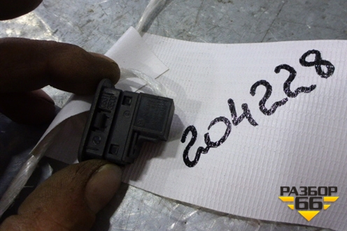 Кнопка для Volkswagen Touareg c 2002-2010г (Туарег)