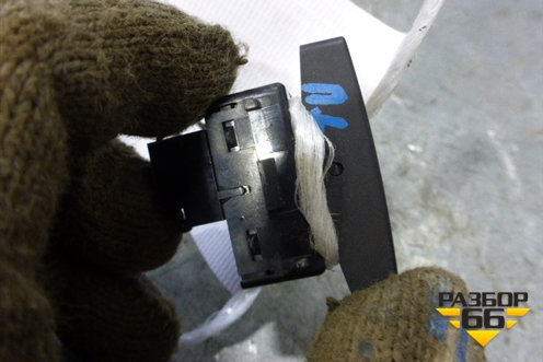 Кнопка центрального замка (7L6962125) для Volkswagen Touareg c 2002-2010г (Туарег)