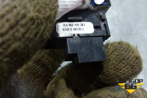 Кнопка центрального замка (7L6962125) для Volkswagen Touareg c 2002-2010г (Туарег)