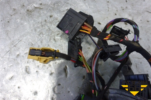 Проводка двери задней левой для Volkswagen Touareg c 2002-2010г (Туарег)