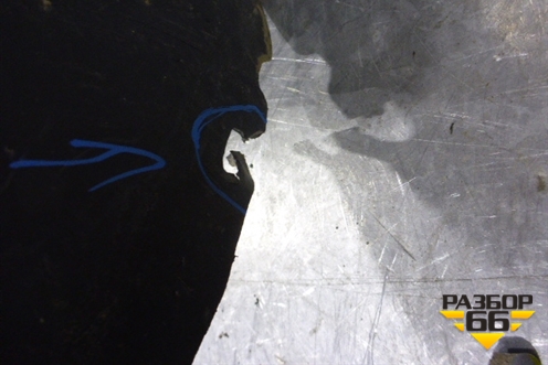 Локер задний левый (7L6810971A) для Volkswagen Touareg c 2002-2010г (Туарег)