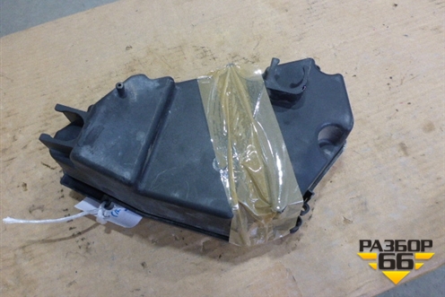 Корпус блока предохранителей (подкапотный) для Volkswagen Touareg c 2002-2010г (Туарег)