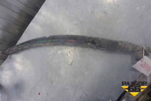 Кронштейн заднего бампера центральный (7L6807863B) для Volkswagen Touareg c 2002-2010г (Туарег)