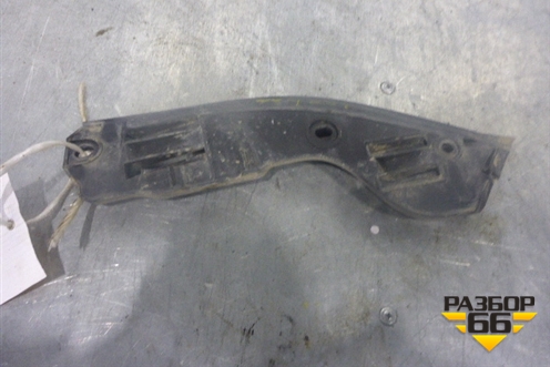 Кронштейн заднего бампера левый (боковой) (7L6807393B) для Volkswagen Touareg c 2002-2010г (Туарег)