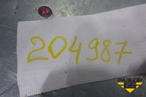 Кронштейн заднего бампера левый (боковой) (7L6807393B) для Volkswagen Touareg c 2002-2010г (Туарег)