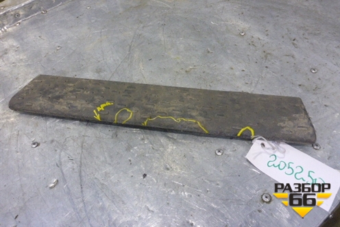 Накладка переднего бампера  (Нижняя подножка) (5010578344) для Renault TRUCK Premium 2 с 2005-2013г (Премиум 2)