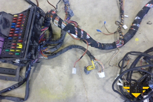 Проводка в кабину  (с блоком предохранителей) для Mercedes Benz TRUCK Axor 2 с 2004г (Аксор)