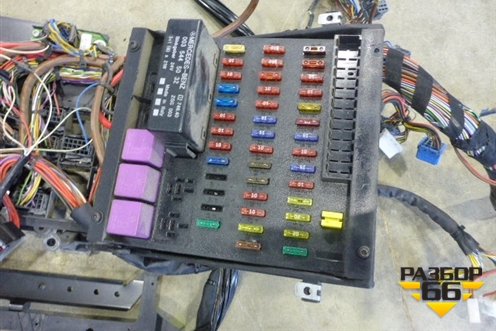 Проводка в кабину  (с блоком предохранителей) для Mercedes Benz TRUCK Axor 2 с 2004г (Аксор)