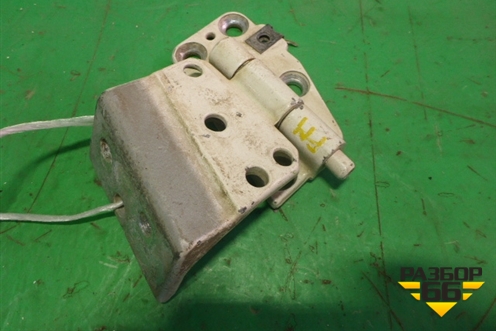 Петля двери левой верхняя  (20398135) для Volvo TRUCK FH с 2002-2008г (ФШ)