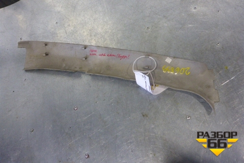 Обшивка стойки лобового стекла левая  (5010605333) для Renault TRUCK Premium 2 с 2005-2013г (Премиум 2)