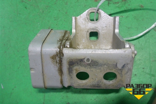 Петля двери задней правой нижняя для Renault Megane 2 с 2002-2009г (Меган)
