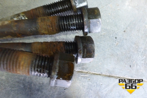 Стремянка передней рессоры для Volvo TRUCK FH с 2002-2008г (ФШ)