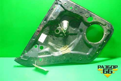 Панель внутренняя двери задней левой для Volkswagen Touareg c 2002-2010г (Туарег)