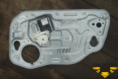 Стеклоподъёмник электрический передний правый для Volvo S40 с 2004-2012г (C40)