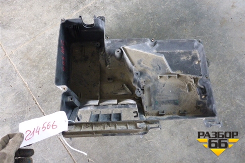 Корпус блока предохранителей (4D1937118B) для Audi A8 с 1998-2003г (А8)