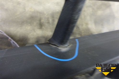 Решетка в передний бампер центральная (после 2012г) (A2048856823) для Mercedes Benz GLK-Klass X204 с 2008г (ГЛК)