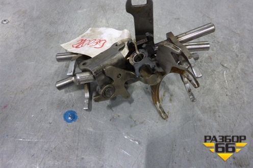 Вилка включения передачи (1.8л МКПП R1821) для Honda Civic 4D с 2011-2016г (Цивик)