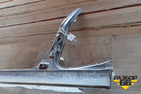 Порог со стойкой левый для Renault Clio с 1998-2002г (Клио)