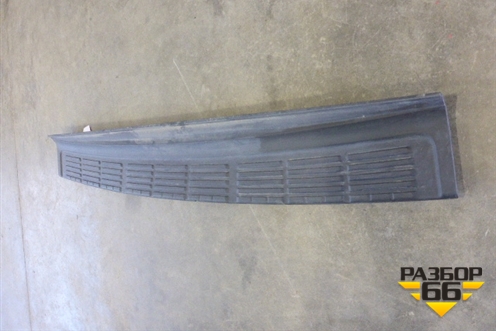 Накладка заднего бампера (до 2012г) (5216260040) для Toyota Land Cruiser (200) с 2008г (Ленд Крузер)