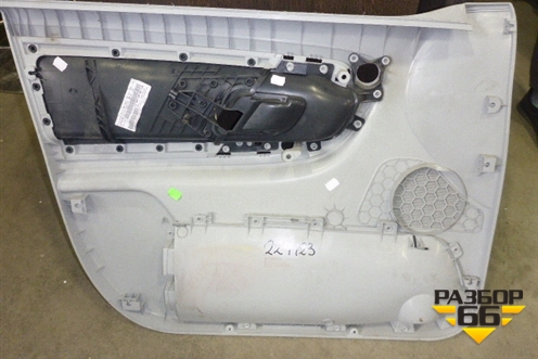 Обшивка двери передней правой под электрику (5J0867012) для Skoda Fabia с 2007-2014г (Фабия)