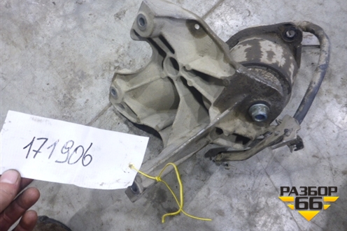 Опора двигателя (с кронштейном) (7L63199391A) для Volkswagen Touareg c 2002-2010г (Туарег)