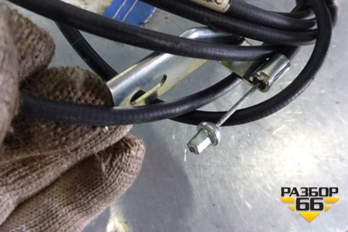 Трос открывания багажника для Nissan Almera G15 с 2012г (Альмера Г15)