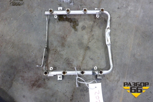 Рейка топливная рампа (4.2л AXQ) (077133681) для Volkswagen Touareg c 2002-2010г (Туарег)