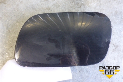 Лючок бензобака для Volkswagen Touareg c 2002-2010г (Туарег)