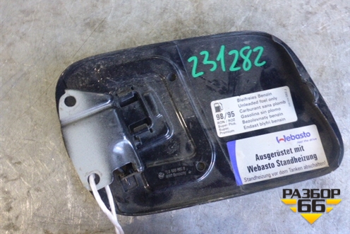 Лючок бензобака для Volkswagen Touareg c 2002-2010г (Туарег)
