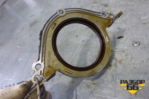 Крышка коленвала задняя (2.4л QR23 V6) (1229631U20) для Nissan Teana (J31) с 2003-2008г (Теана)