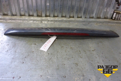 Спойлер на дверь багажника (до 2007г) (7L6827933C) для Volkswagen Touareg c 2002-2010г (Туарег)