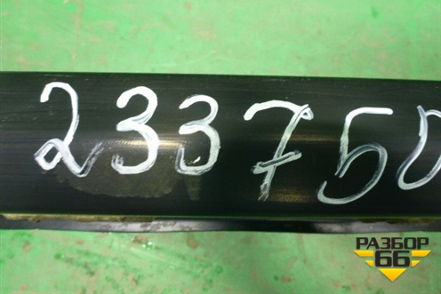 Усилитель заднего бампера (7L6807309T) для Volkswagen Touareg c 2002-2010г (Туарег)