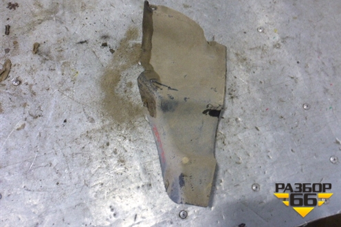 Пыльник двигателя боковой левый (7L6809967) для Volkswagen Touareg c 2002-2010г (Туарег)