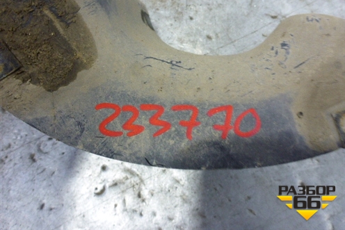 Пыльник двигателя боковой левый (7L6809967) для Volkswagen Touareg c 2002-2010г (Туарег)