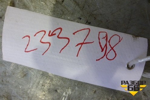 Кронштейн заднего бампера левый (под фонарь) (7L6807861) для Volkswagen Touareg c 2002-2010г (Туарег)